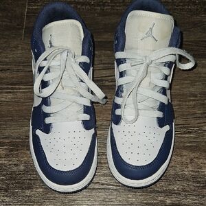 Nike Kids Navy and White Sneakers